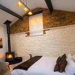 Copper Cove At Lough Sillan House - Adults Only 別荘 Shercock