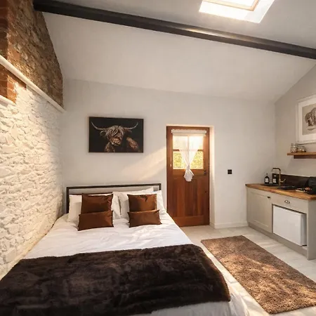 Casa de Férias Copper Cove At Lough Sillan House - Adults Only