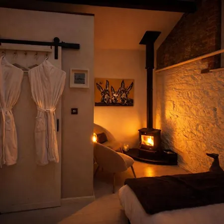 Copper Cove At Lough Sillan House - Adults Only